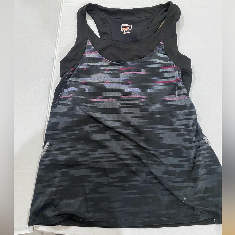 Puma women’s long workout Tank with built in sport bra size L